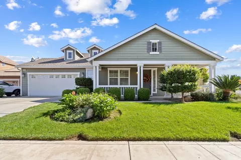 2116 N Sunny Ln, Reedley, CA 93654