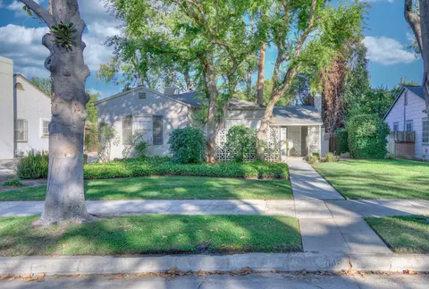2814 N Farris Ave, Fresno, CA 93704