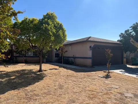 1763 Coolidge St, Madera, CA 93638