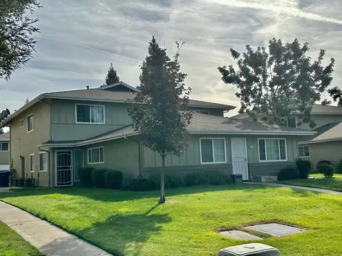 436 W Alamos Ave #3, Clovis, CA 93612