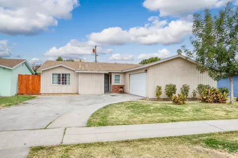 3865 E Ashlan Ave, Fresno, CA 93726