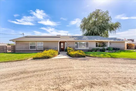 5133 W Lamona Ave, Fresno, CA 93722