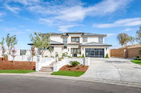 881 Terrace Pl, Madera, CA 93636