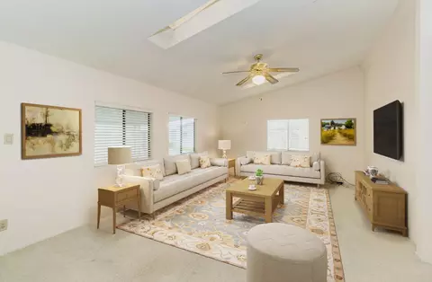 1551 6th Avenue Dr #141, Kingsburg, CA 93631