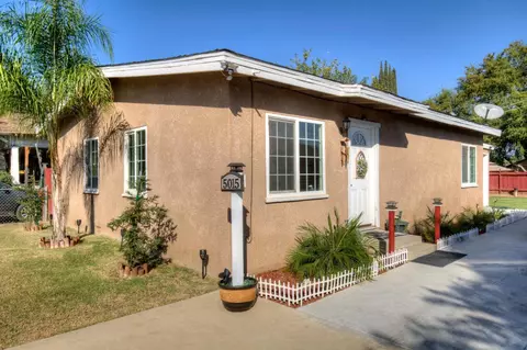 5015 E Inyo St, Fresno, CA 93727
