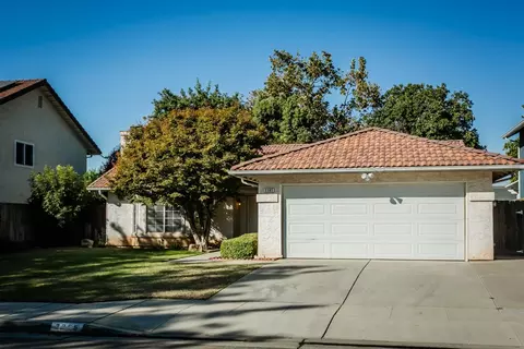 3385 N Dante Ave, Fresno, CA 93722