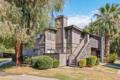 1190 S Winery Ave #222, Fresno, CA 93727