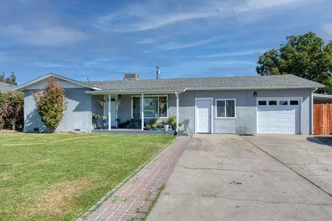 1317 N D St, Madera, CA 93638