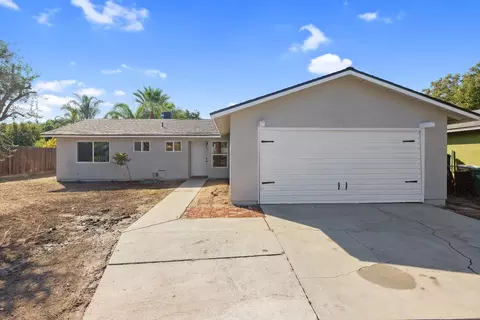 12495 Risley, Orosi, CA 93647