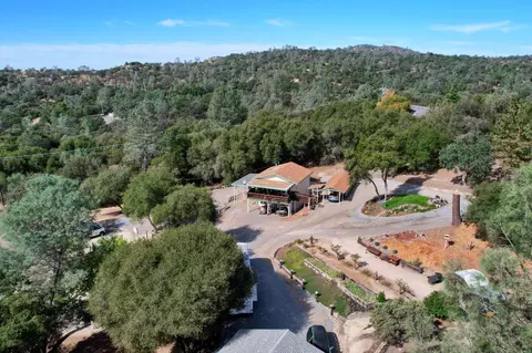 33270 Granite Dell Ct, Coarsegold, CA 93614