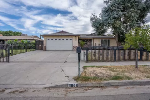4648 E Pitt Ave, Fresno, CA 93725