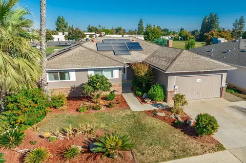 1454 E Vartikian Ave, Fresno, CA 93710
