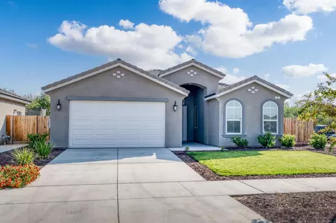 50 N Almond Ave, Kerman, CA 93630