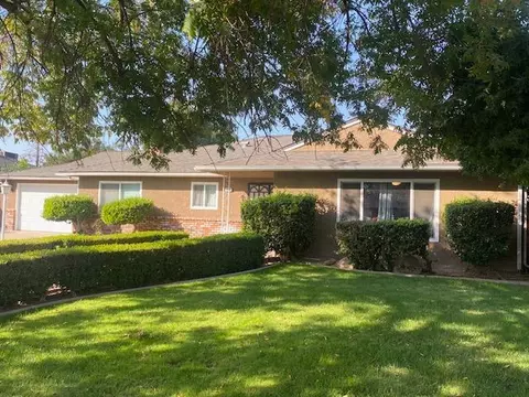 5495 N Prospect Ave, Fresno, CA 93711