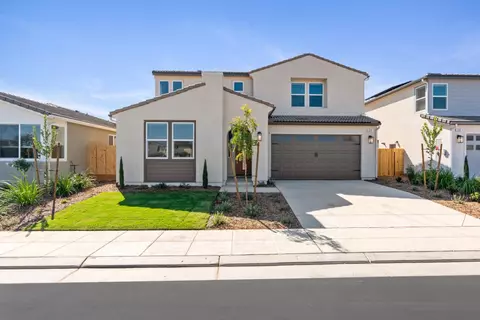 708 Traverse Dr S, Madera, CA 93636
