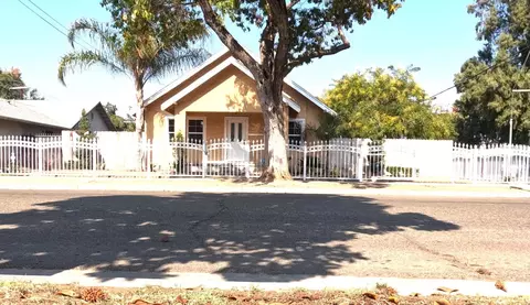 4745 E Turner Ave, Fresno, CA 93702