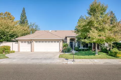 2182 W Atlanta Ave, Fresno, CA 93711