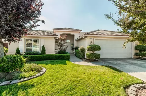 3744 Via De Oro, Madera, CA 93637