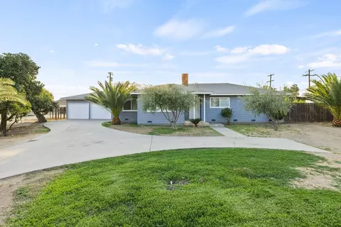 10720 14th Ave, Armona, CA 93202