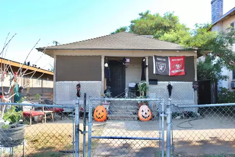 460 N Effie St, Fresno, CA 93701