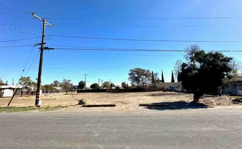 419 Miller St, Hanford, CA 93230