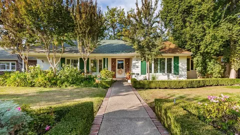 1107 E Fairmont Ave, Fresno, CA 93704