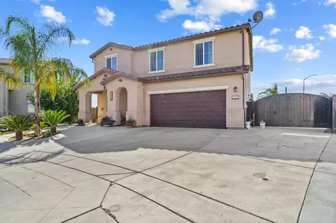 6507 E Geary St, Fresno, CA 93727