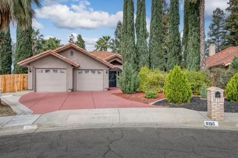8135 N Yorktown Dr, Fresno, CA 93720