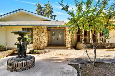 11028 El Capitan Dr, Madera, CA 93636