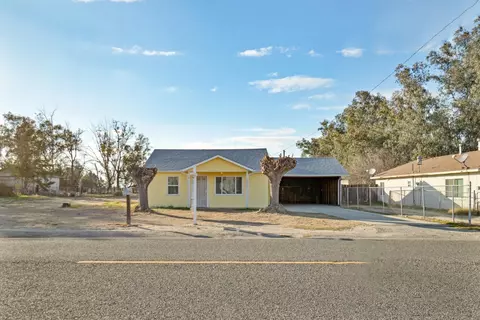 13561 S Marks St, Caruthers, CA 93609