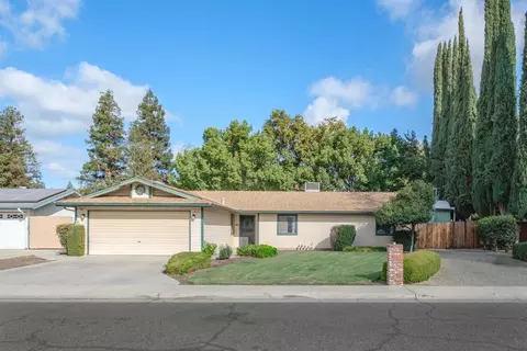 160 W Parlier Ave, Reedley, CA 93654