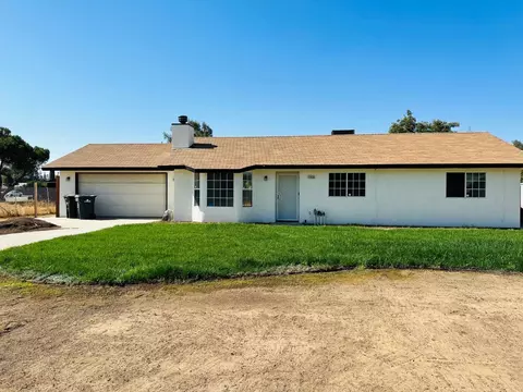 17020 Camden Dr, Madera, CA 93638