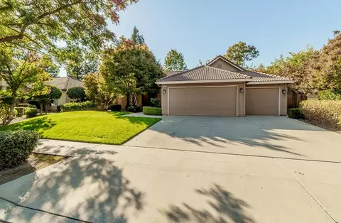 758 N Marion Ave, Clovis, CA 93611