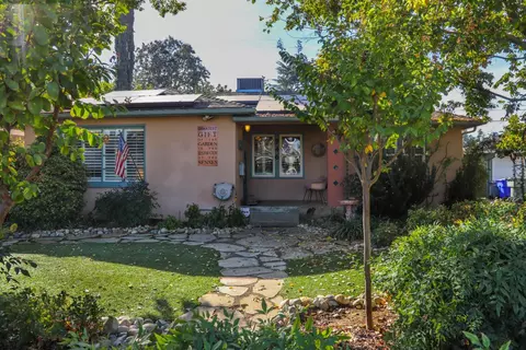 746 E Ramona Way, Fresno, CA 93704