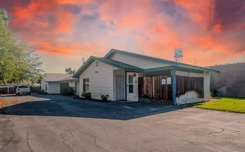 1049 P St, Firebaugh, CA 93622