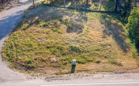 52830 Pine Dr, Oakhurst, CA 93644