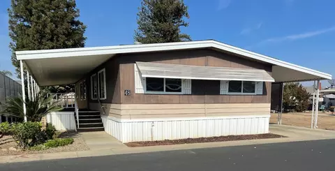 581 N Crawford Ave #48, Dinuba, CA 93618