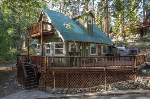 42244 Evergreen Rd, Shaver Lake, CA 93664