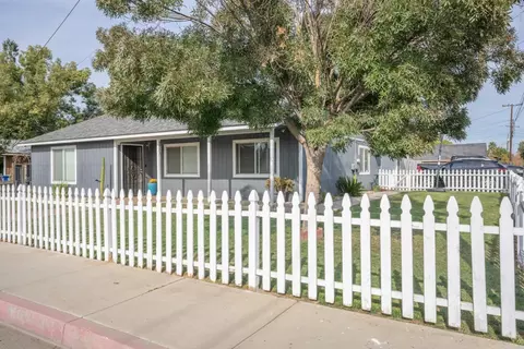 540 N 13th St, Chowchilla, CA 93610