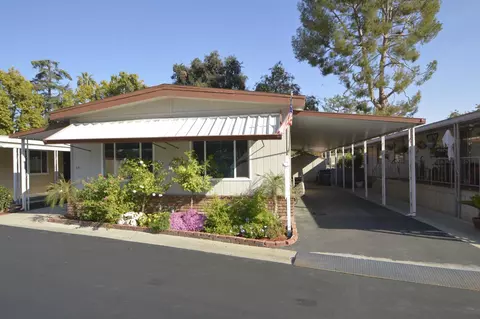 2706 W Ashlan #32, Fresno, CA 93705