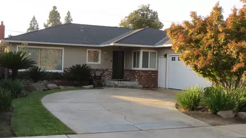 4427 N Bond Ave, Fresno, CA 93726