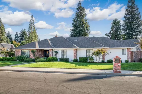 397 E Sandpiper Ct, Fresno, CA 93730