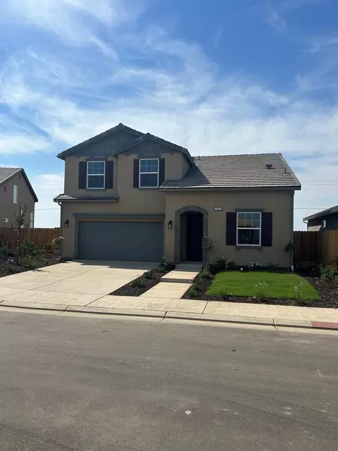 670 Talus Way S, Madera, CA 93636