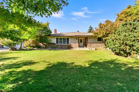 5647 N Farris Ave, Fresno, CA 93711