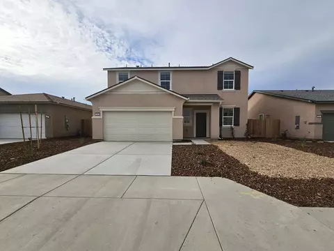 863 Maricopa St, Tulare, CA 93274
