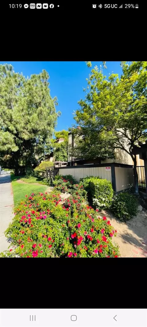 1550 W Ashlan Ave #207, Fresno, CA 93705