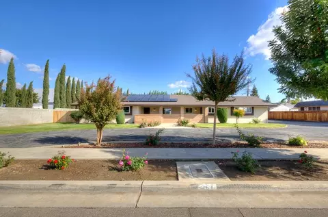 351 N Peach Ave, Clovis, CA 93612 photo 1