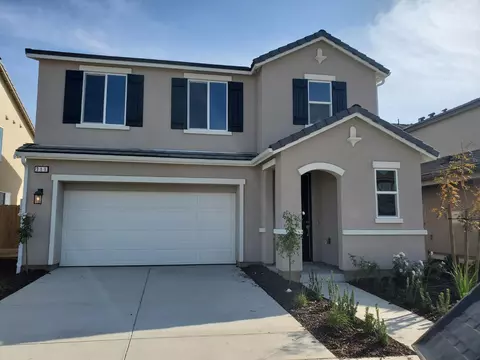 311 Talus Way S, Madera, CA 93636