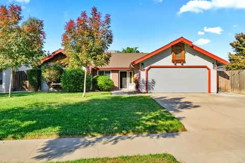 714 E Buena Vista Ave, Visalia, CA 93292