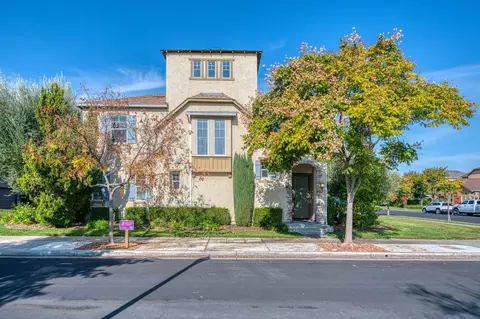 3991 Harlan Ranch Blvd, Clovis, CA 93619